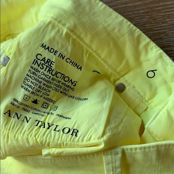 ANN TAYLOR Yellow Capri Modern Fit 6 - Picture 6 of 9
